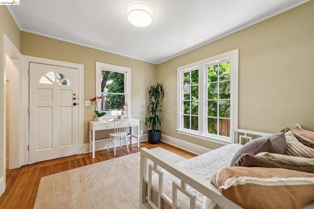 1643 Walnut St, Berkeley, CA 94709