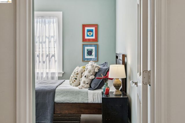 1643 Walnut St, Berkeley, CA 94709