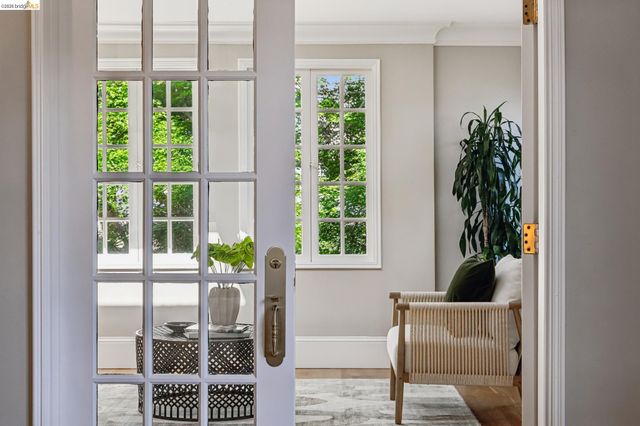 1643 Walnut St, Berkeley, CA 94709