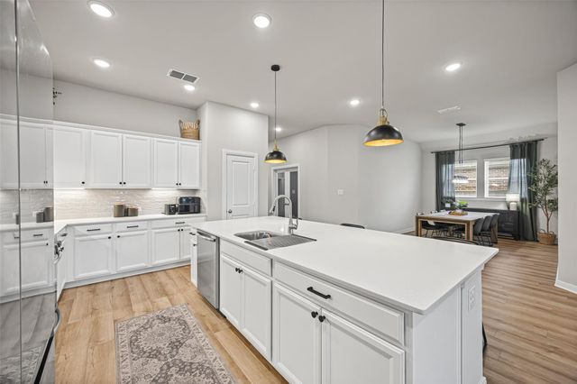 10306 Hay Meadow Drive, Iowa Colony, TX 77583