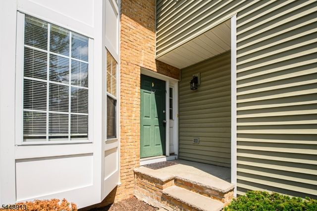 312 Araneo Dr, West Orange Twp., NJ 07052