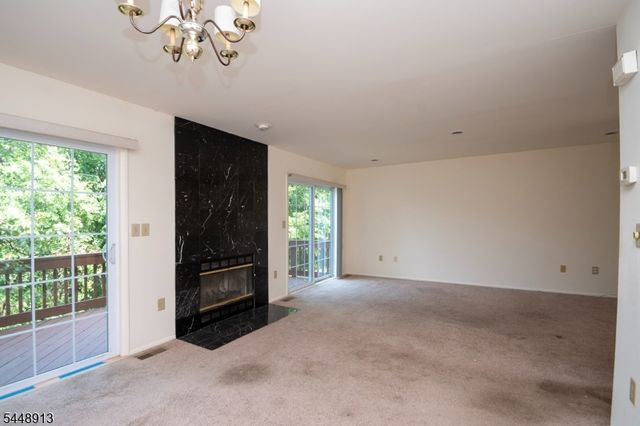 312 Araneo Dr, West Orange Twp., NJ 07052