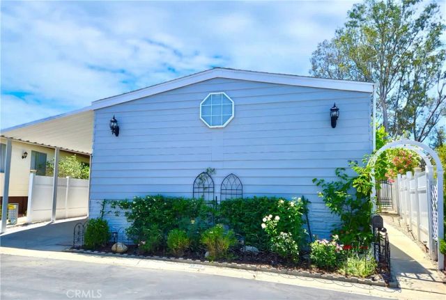 23777 Mulholland Hwy SPC 73, Calabasas, CA 91302