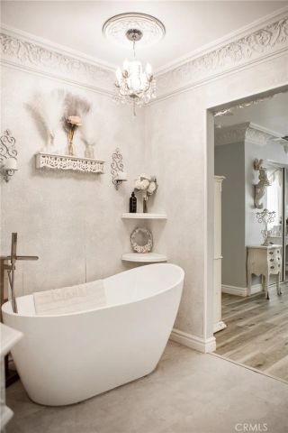 23777 Mulholland Hwy SPC 73, Calabasas, CA 91302