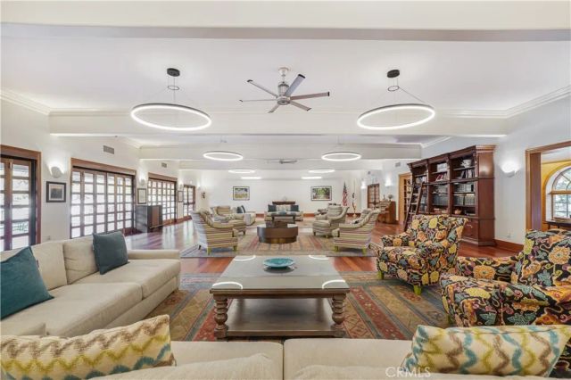 23777 Mulholland Hwy SPC 73, Calabasas, CA 91302