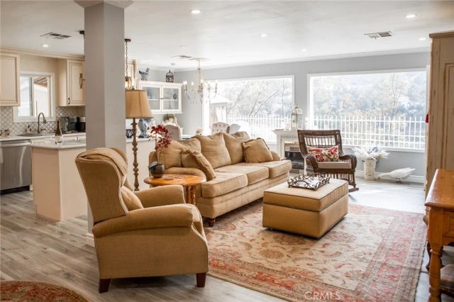 23777 Mulholland Hwy SPC 73, Calabasas, CA 91302