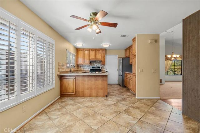 28018 Banjo Circle, Castaic, CA 91384