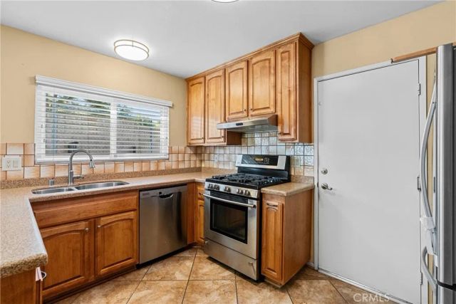 28018 Banjo Circle, Castaic, CA 91384