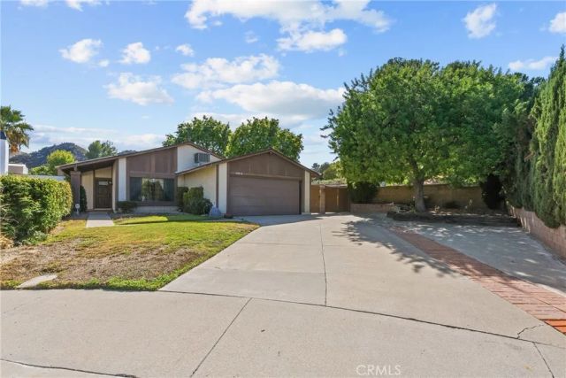 28018 Banjo Circle, Castaic, CA 91384