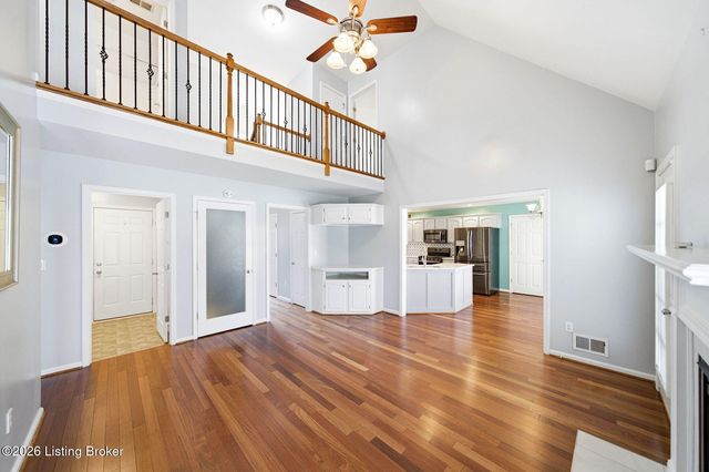 8507 Vancouver Ct, Louisville, KY 40228