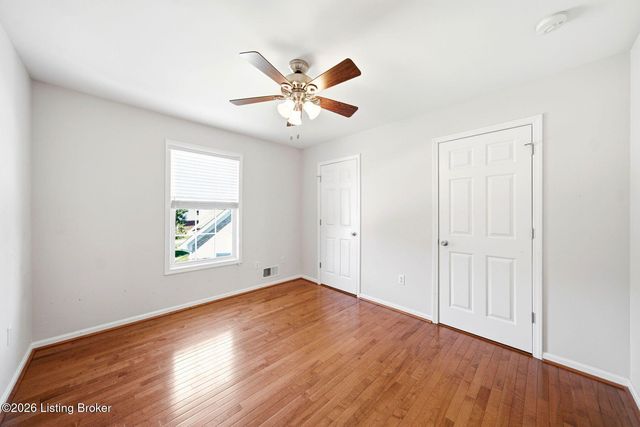 8507 Vancouver Ct, Louisville, KY 40228