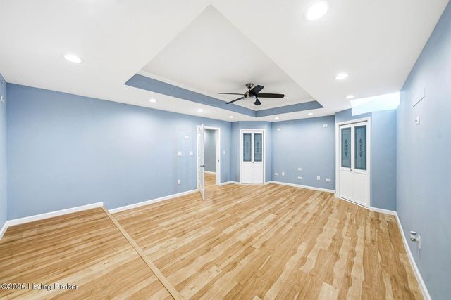 8507 Vancouver Ct, Louisville, KY 40228