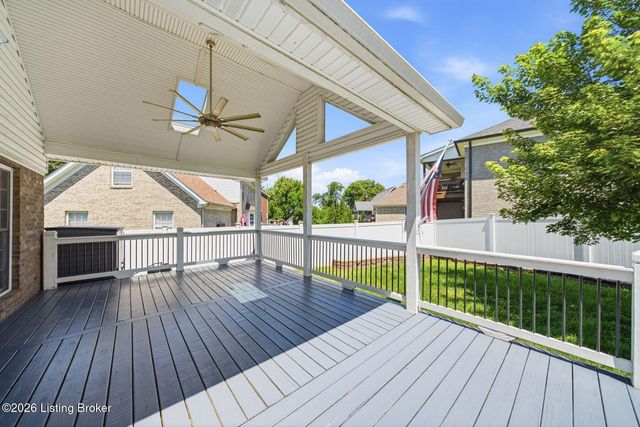 8507 Vancouver Ct, Louisville, KY 40228