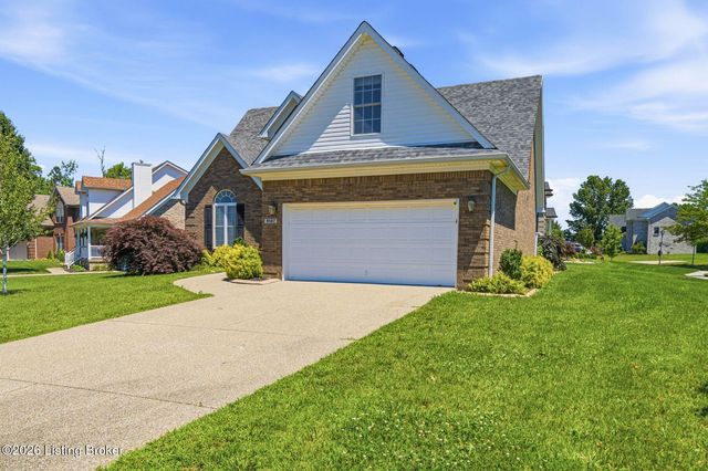 8507 Vancouver Ct, Louisville, KY 40228
