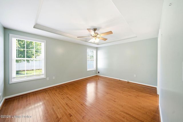 8507 Vancouver Ct, Louisville, KY 40228