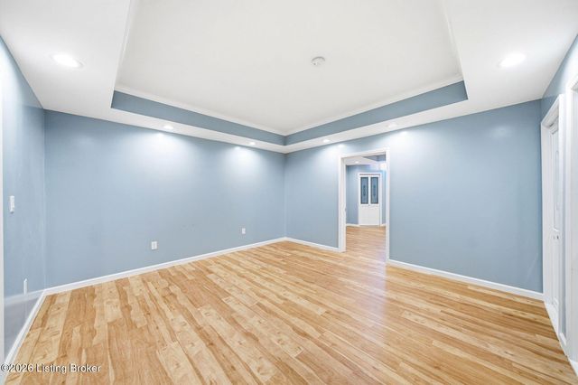 8507 Vancouver Ct, Louisville, KY 40228