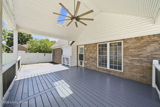 8507 Vancouver Ct, Louisville, KY 40228