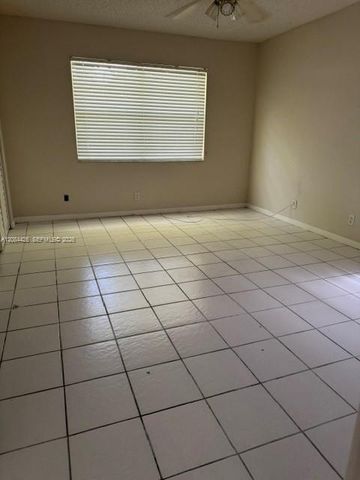 4153 NW 90th Avenue 206, Coral Springs, FL 33065