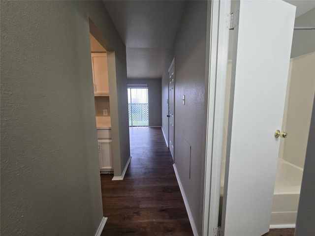 394 Duroux Road D, La Marque, TX 77568