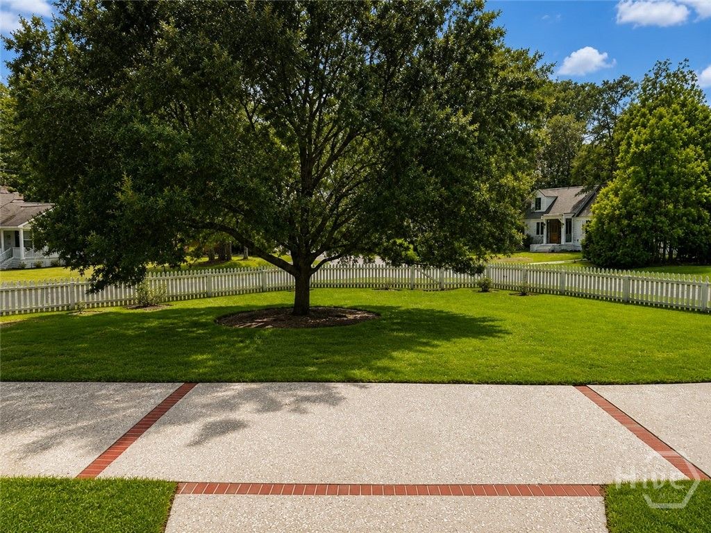 Image 2 of property listing at 38 Noble Glen Drive, Savannah, GA 31406