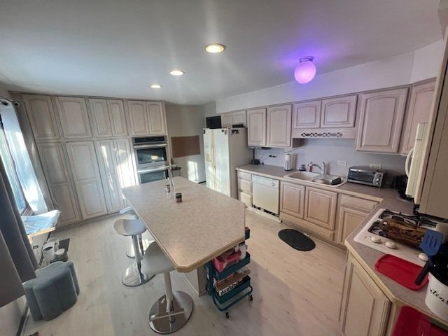 48 S COUNTRY SQUIRE Road, Palos Heights, IL 60463