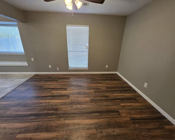 10900 Dogwood Drive, La Porte, TX 77571