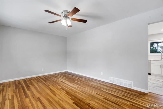 110 Paula Drive, St Charles, MO 63301