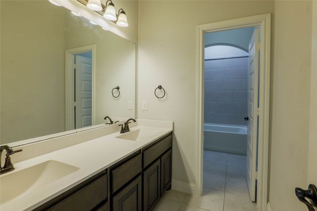 1616 Granite Way, Waxahachie, TX 75165