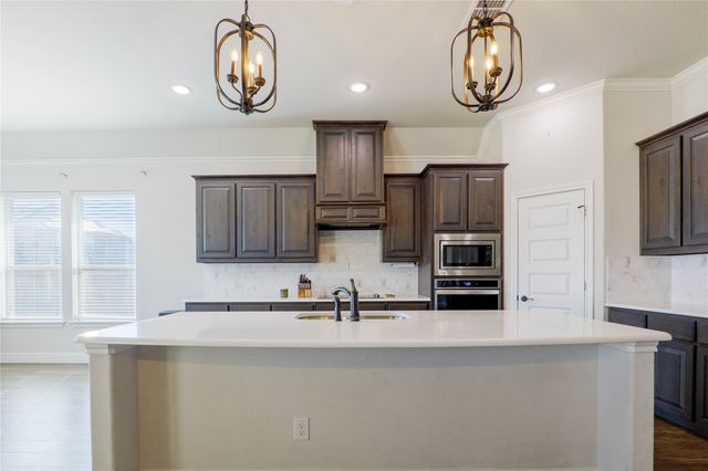 1616 Granite Way, Waxahachie, TX 75165