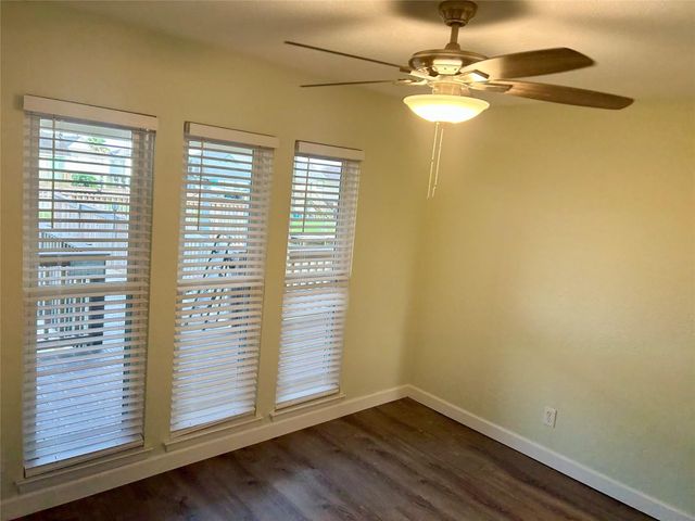 794 Marlin Street, Bayou Vista, TX 77563