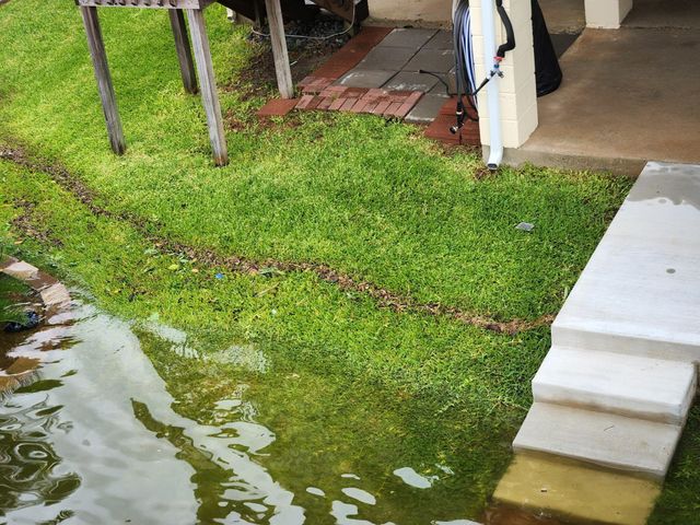 794 Marlin Street, Bayou Vista, TX 77563