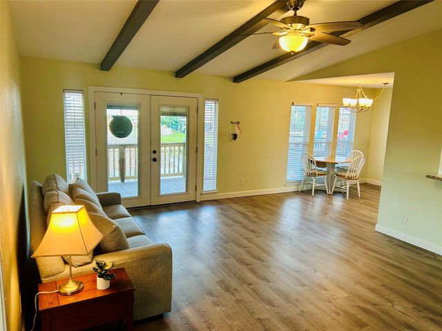 794 Marlin Street, Bayou Vista, TX 77563