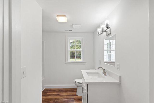 9632 Rowes Point RD, Hayes, VA 23072