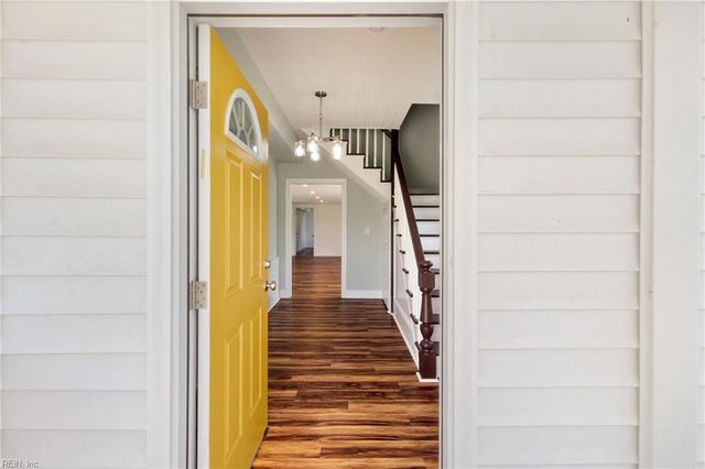 9632 Rowes Point RD, Hayes, VA 23072