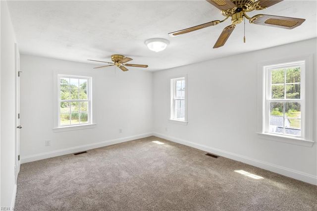 9632 Rowes Point RD, Hayes, VA 23072
