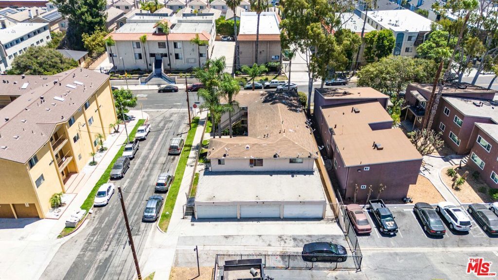 Image 5 of property listing at 26103 Belle Porte Avenue, Harbor City, CA 90710