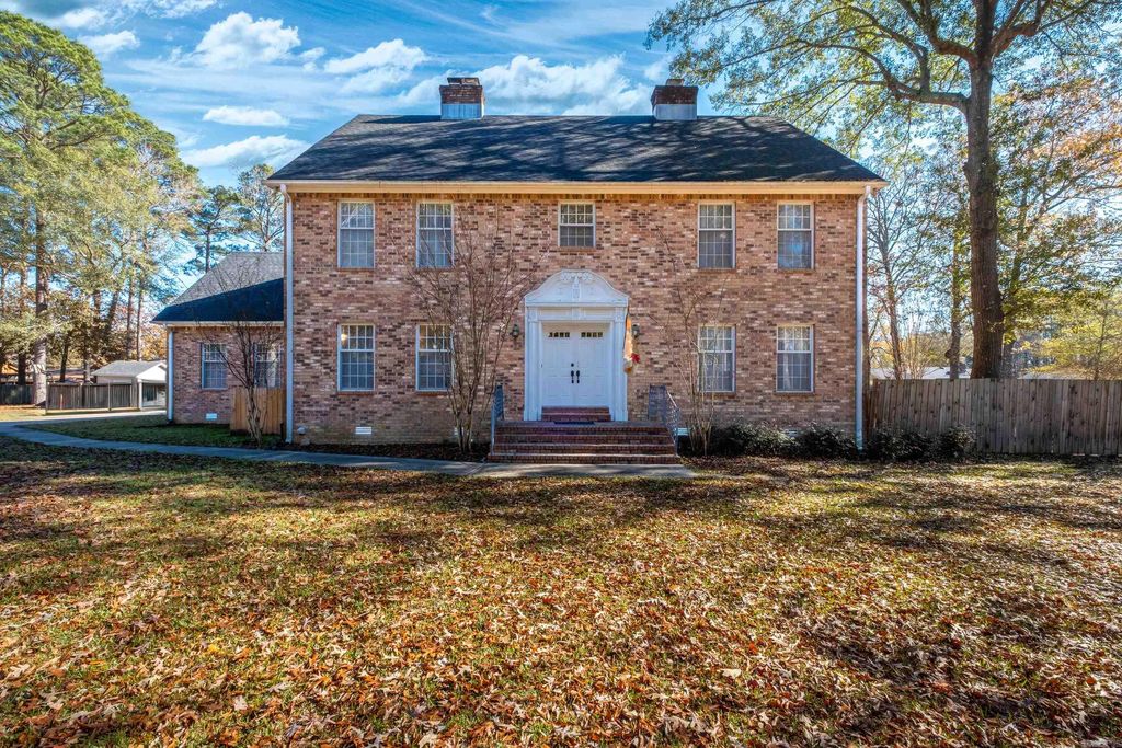 7401 Rosswood, Pine Bluff, AR 71603