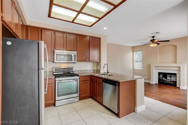 1612 Country Hollow Drive, Las Vegas, NV 89117