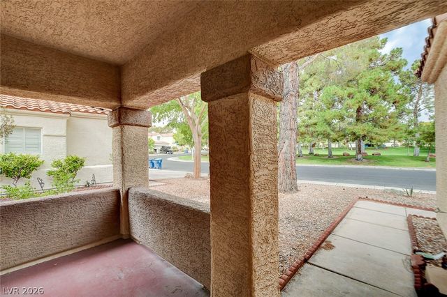 1612 Country Hollow Drive, Las Vegas, NV 89117
