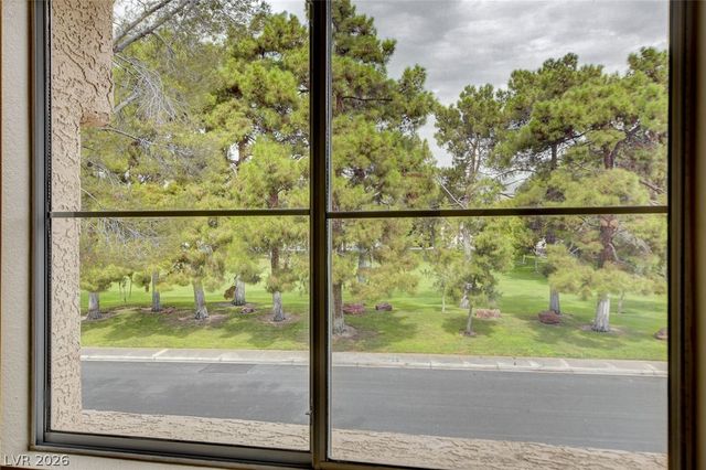 1612 Country Hollow Drive, Las Vegas, NV 89117