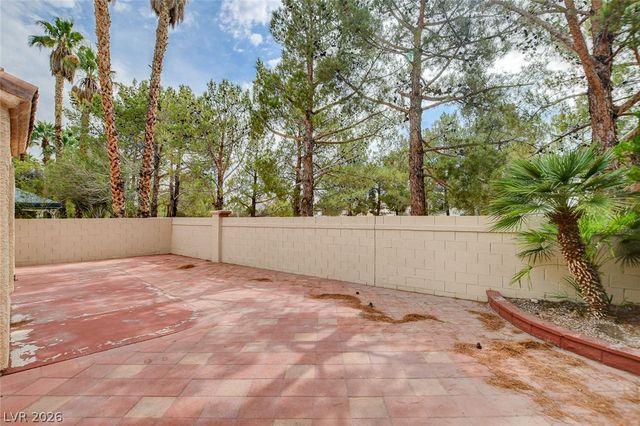 1612 Country Hollow Drive, Las Vegas, NV 89117