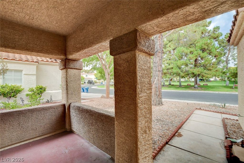 1612 Country Hollow Drive, Las Vegas, NV 89117 — photo 4