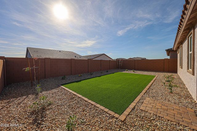 17363 W GRAY FOX Trail, Surprise, AZ 85387