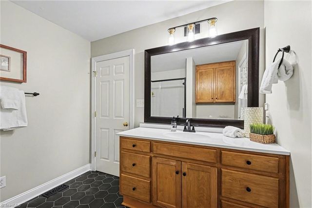 300 Somerset Drive, Reidsville, NC 27320