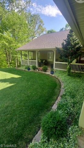 300 Somerset Drive, Reidsville, NC 27320
