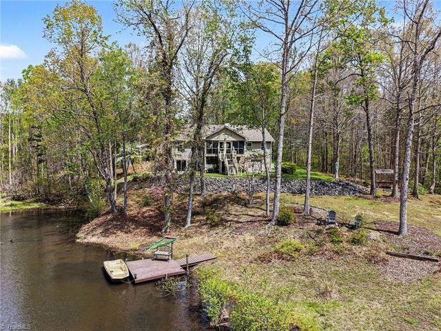 300 Somerset Drive, Reidsville, NC 27320