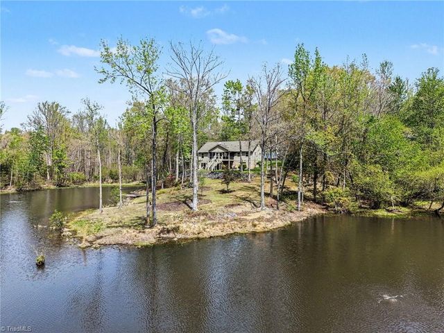 300 Somerset Drive, Reidsville, NC 27320