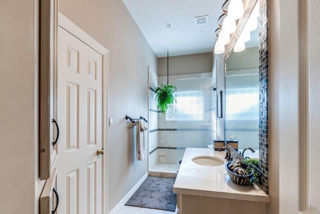 331 Wedgewood Drive, Montgomery, TX 77356