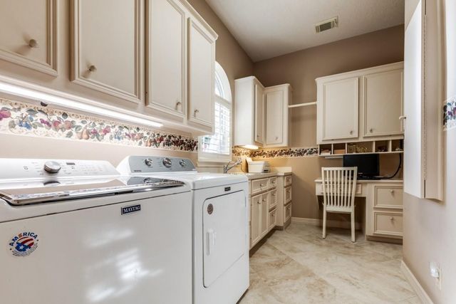 331 Wedgewood Drive, Montgomery, TX 77356
