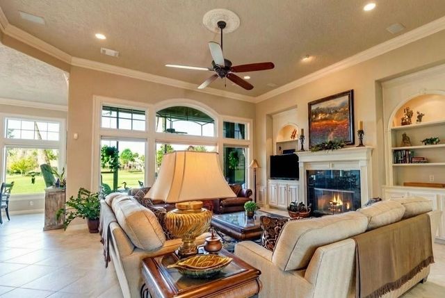 331 Wedgewood Drive, Montgomery, TX 77356